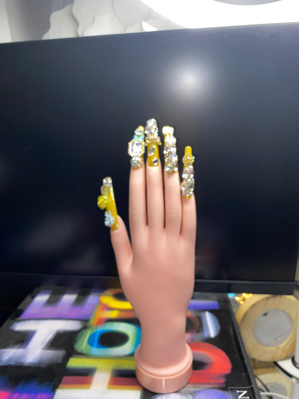 Press-On Junk Nails (Medium Size)