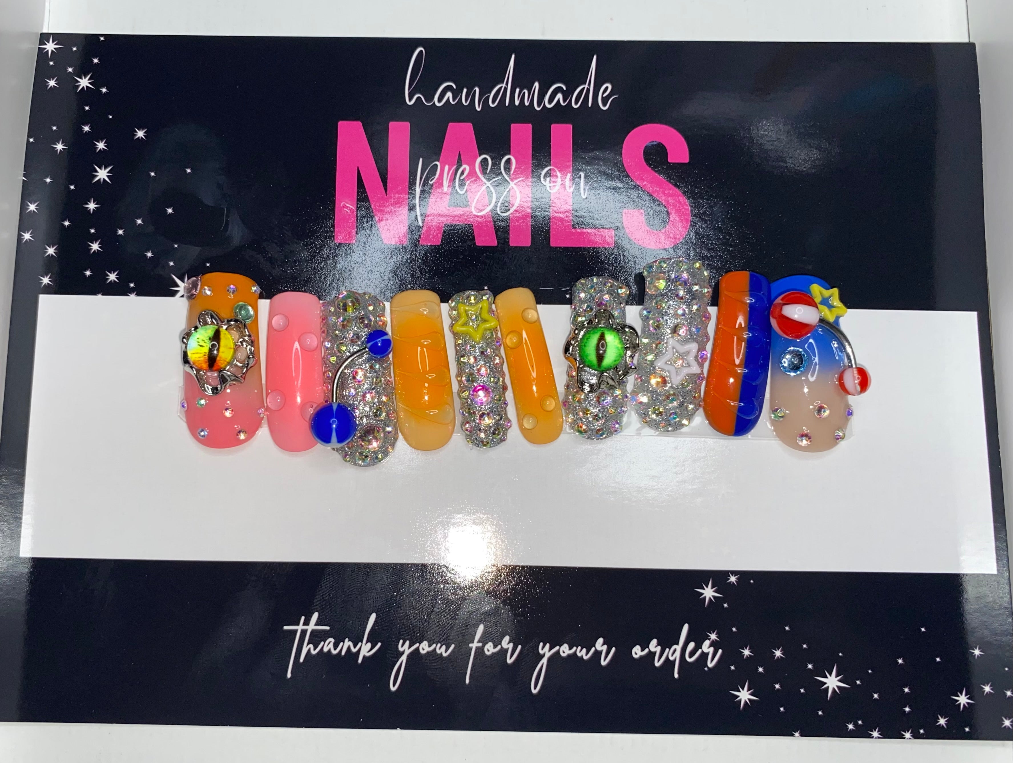 Curve Press-On Nails (Medium Size)