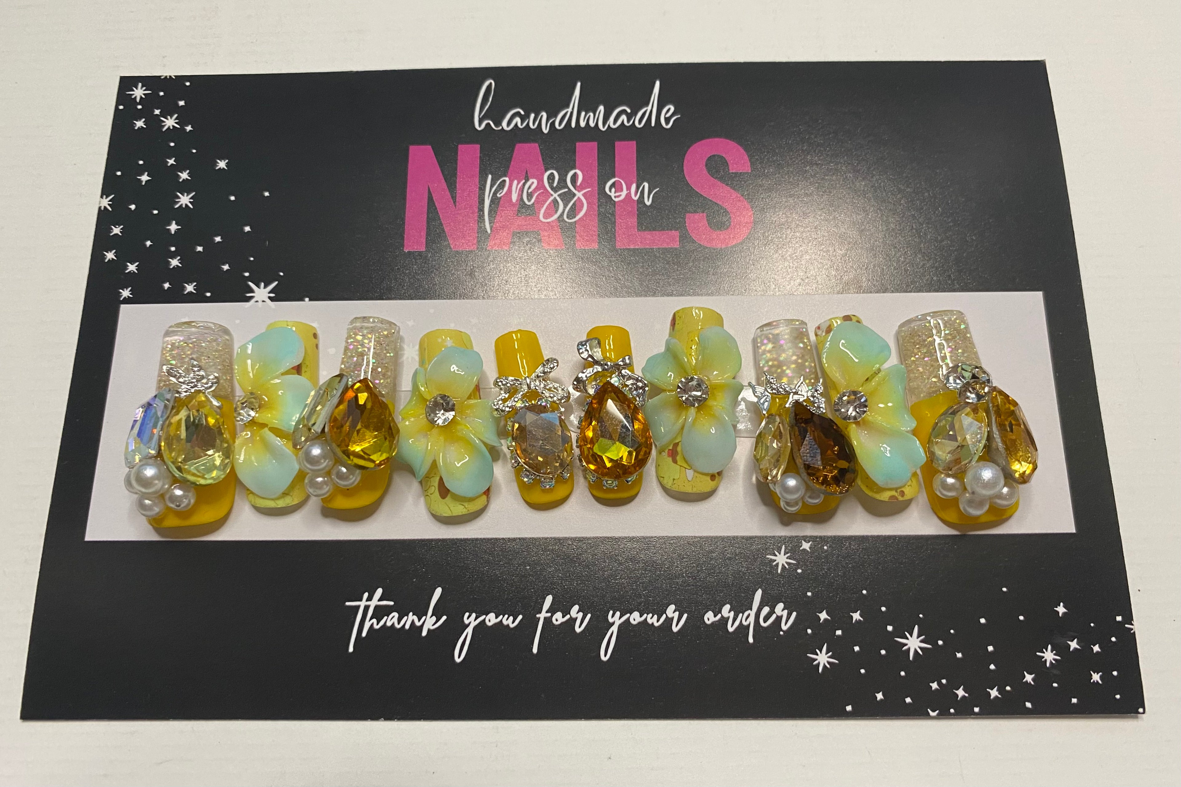 Press-On Water Nails  (Medium Size)