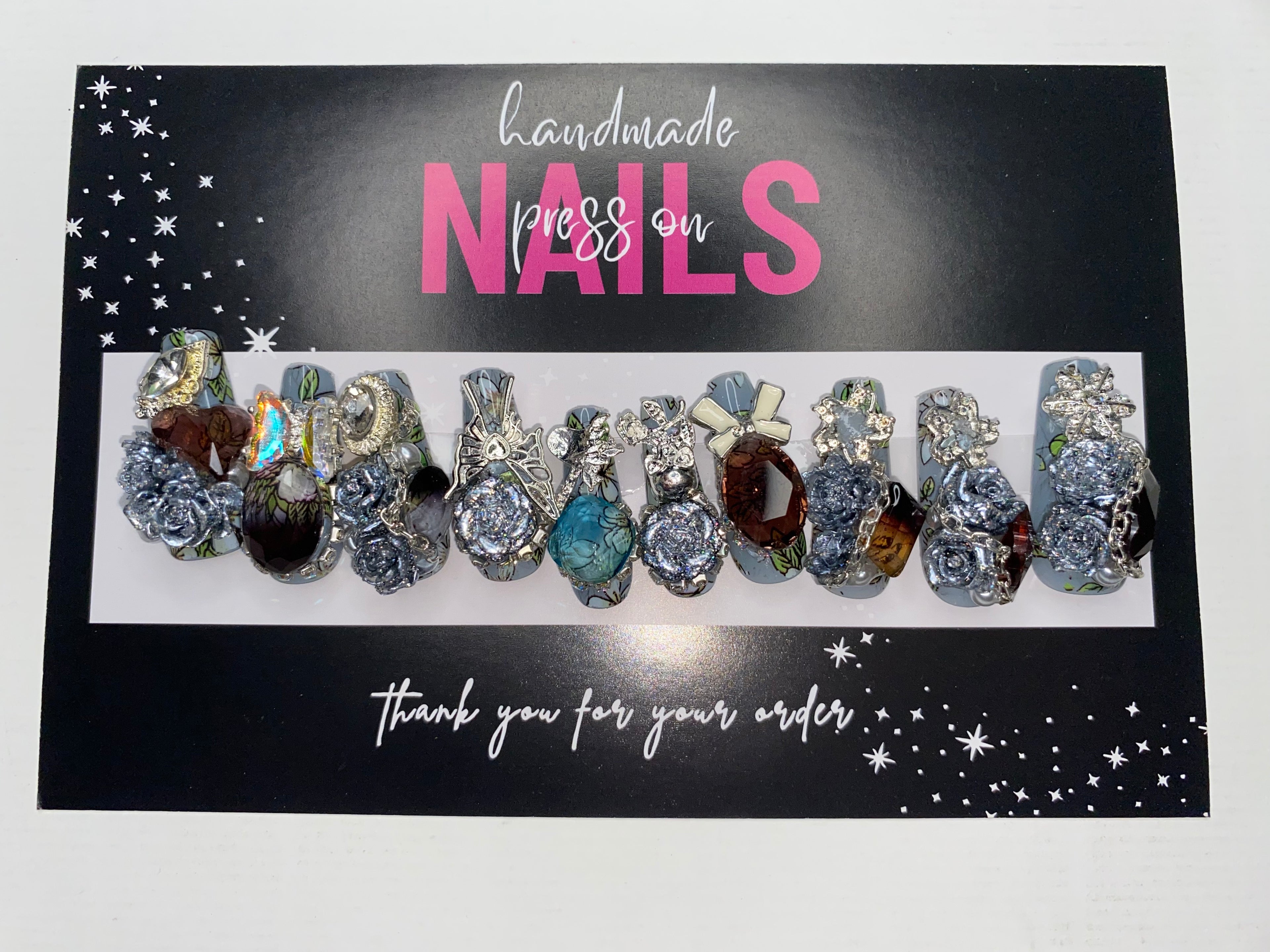 Metal/Crystal "Look" Press-On Nails (Medium Size)