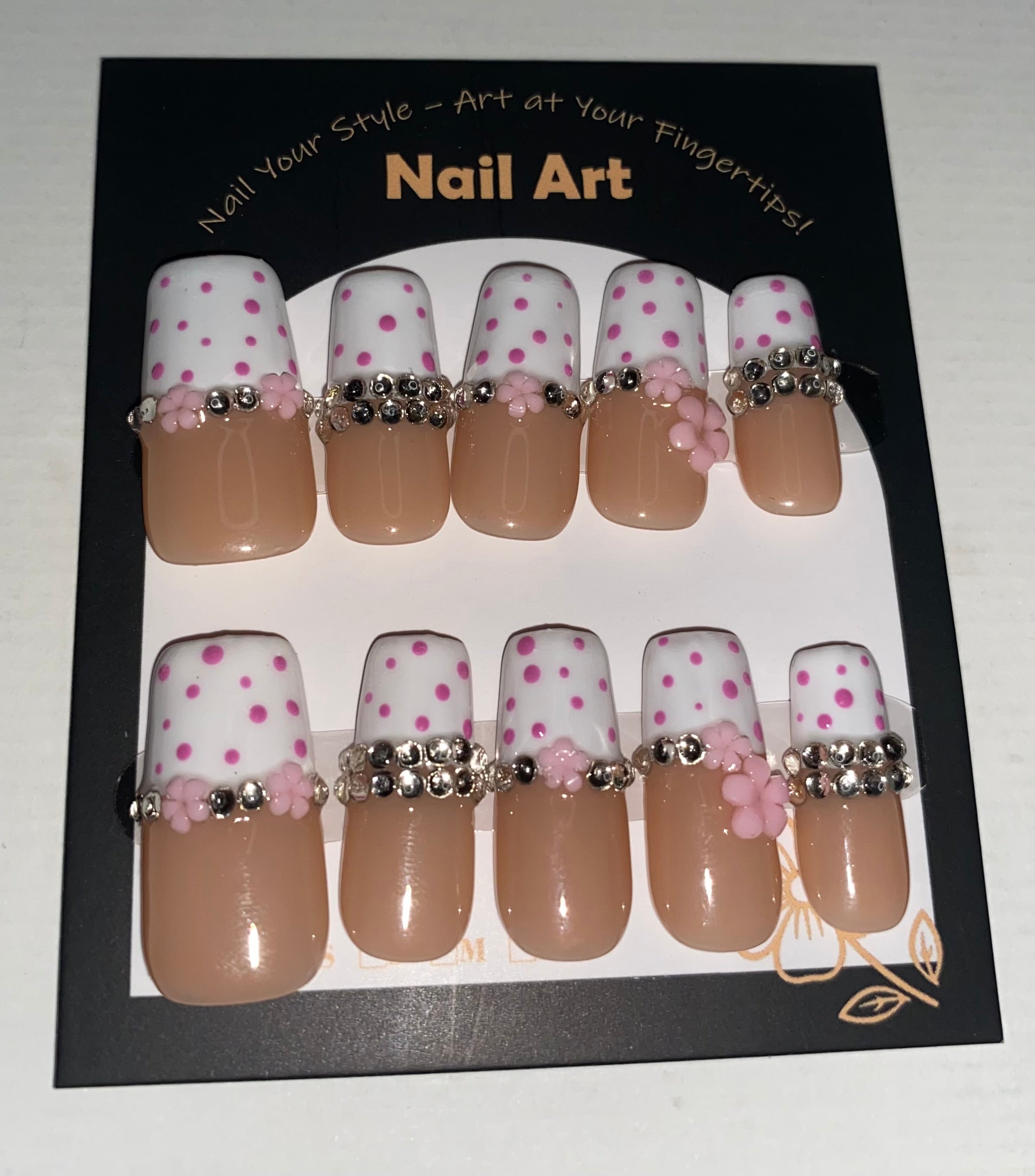 New Medium/Short Press-On Nails (Medium Size)