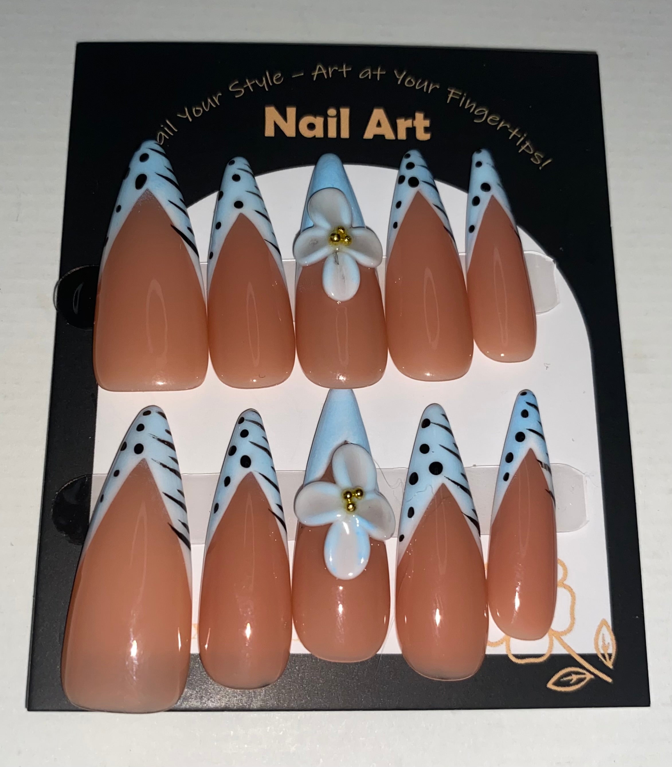 New Medium/Short Press-On Nails (Medium Size)