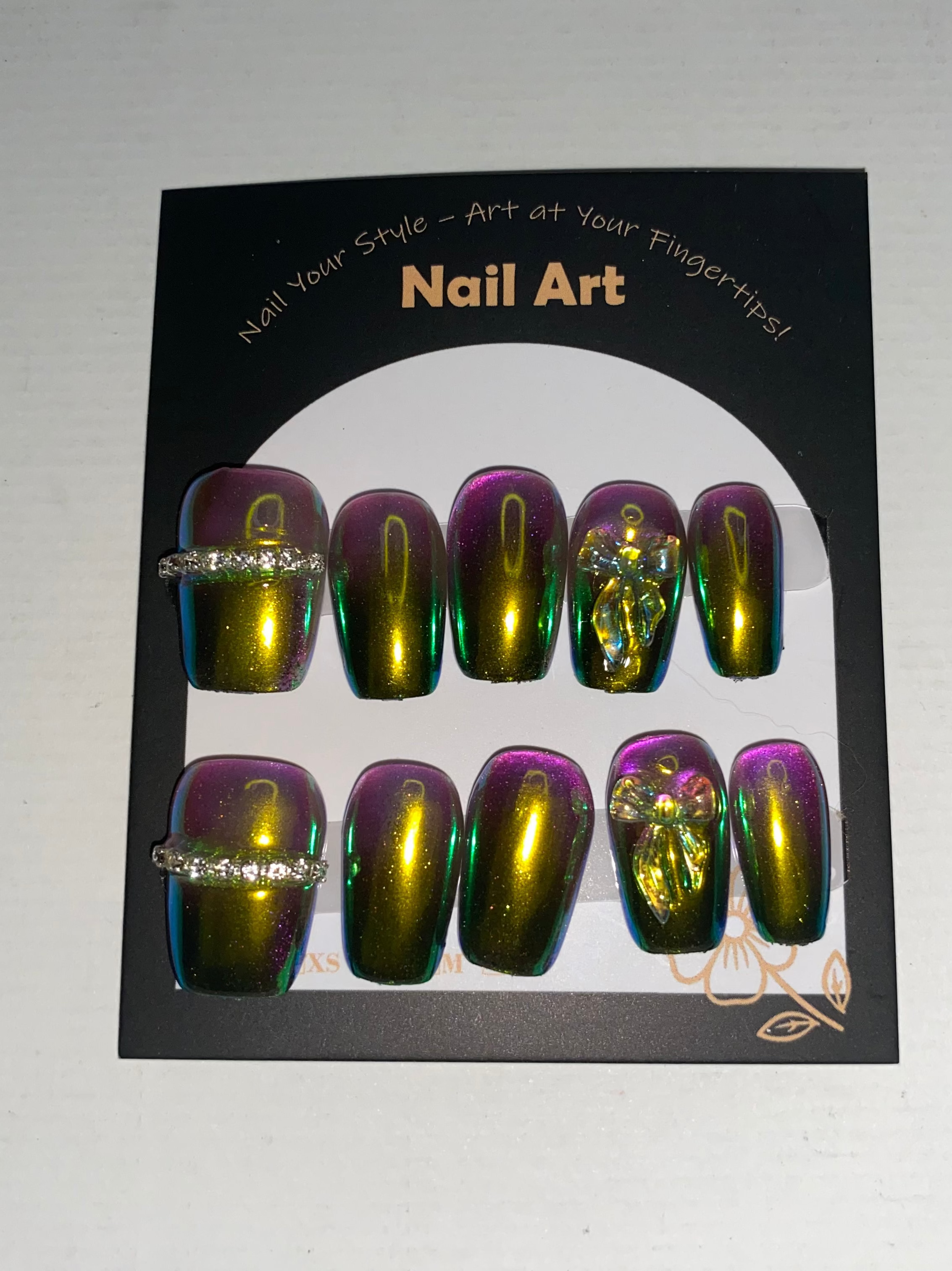 New Medium/Short Press-On Nails (Medium Size)