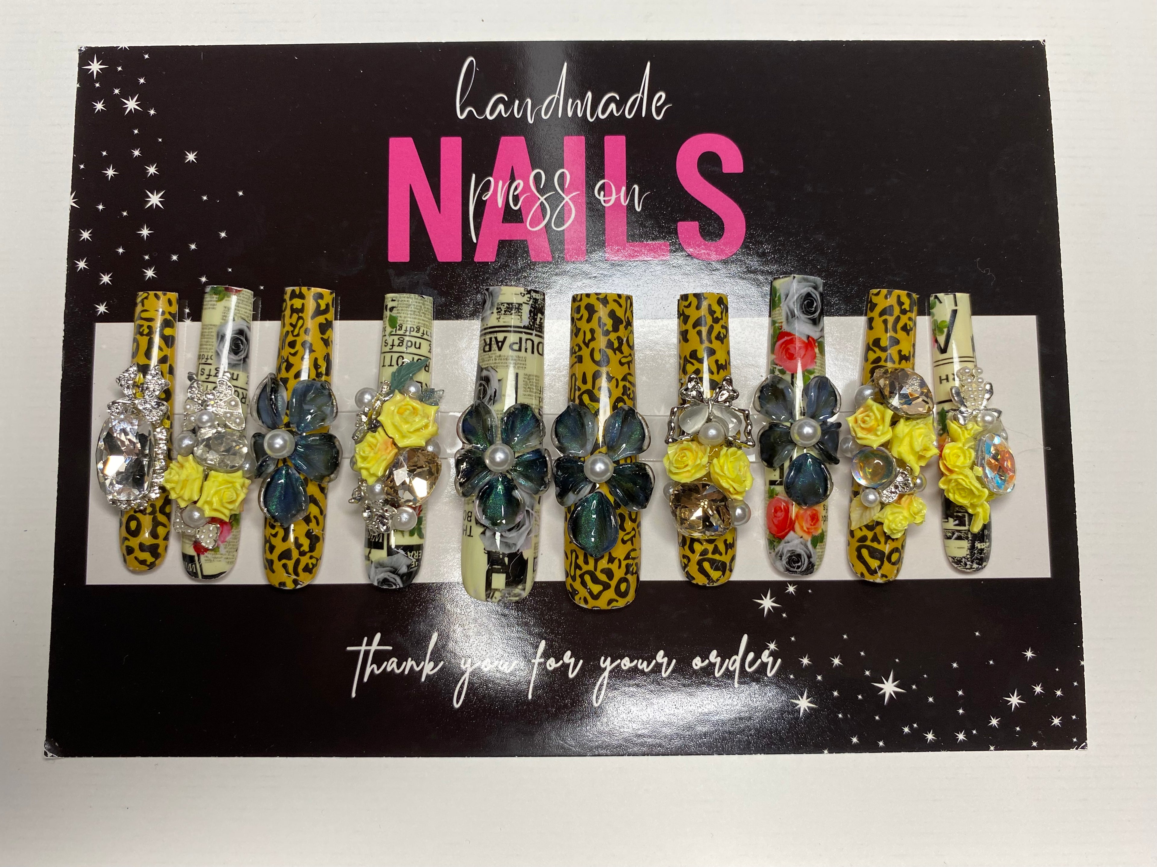 Long Press-On Nails (Medium Size)